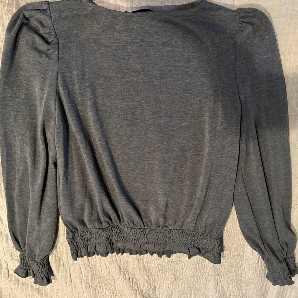 Doe & Rae women’s Charcoal/Gray Long Sleeve Blouse- size- large!New,Never worn - Picture 8 of 11